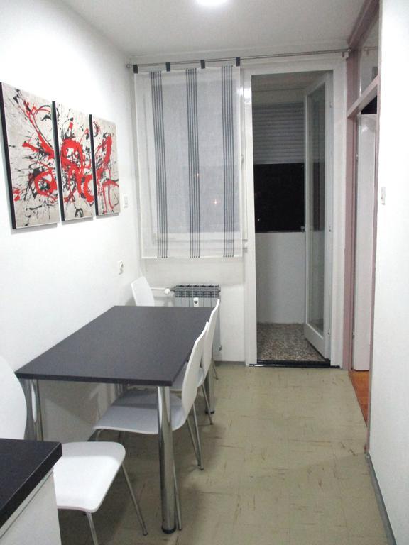 Door 44 Appartement Zagreb Buitenkant foto