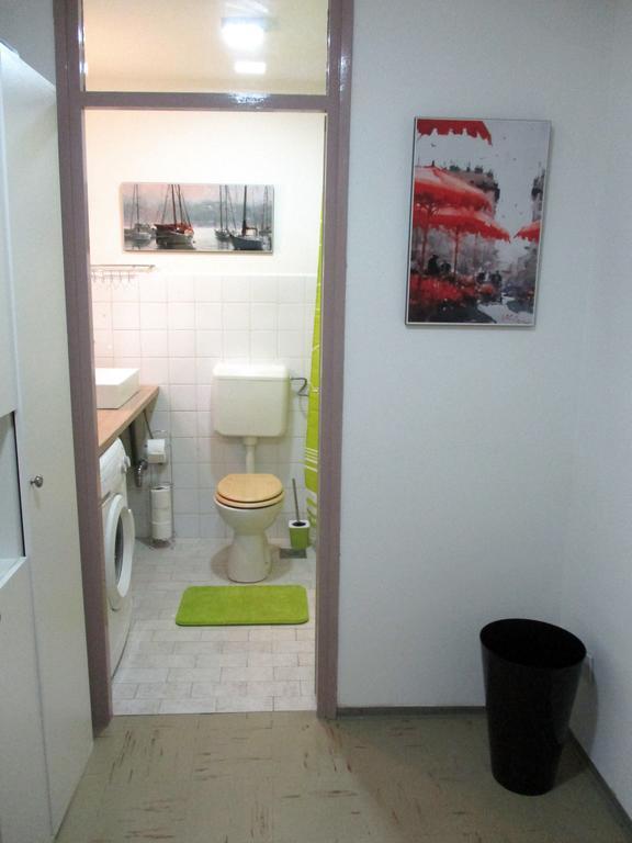 Door 44 Appartement Zagreb Buitenkant foto